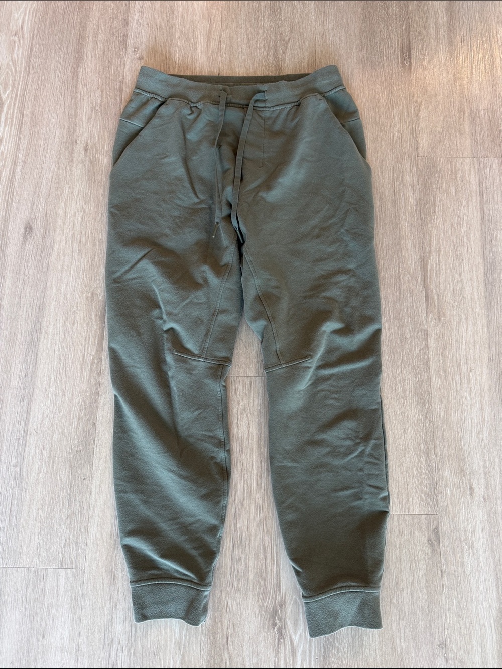 Lululemon Men’s Joggers Green Medium
